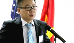 GS Ngô Bảo Châu nói về việc trường ĐH tự phong hàm GS, PGS