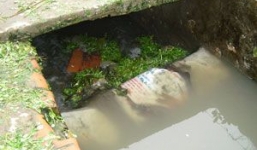 Thương tâm bé gái 3 tuổi bị tử vong trong ống cống