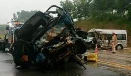 Hiện trường vụ tai nạn thảm khốc trên cao tốc Nội Bài, 2 người chết