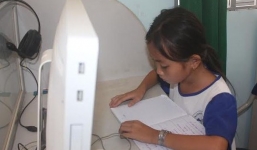 Học sinh lớp 3 nhặt được 1 cây vàng