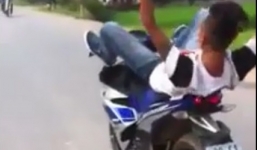 Video: 'Quái xế' lái xe máy bằng chân ở Thái Nguyên