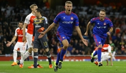 Video bàn thắng: Arsenal 2-3 Olympiakos - bảng F Champions League