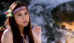 Giáng Tiên đẹp mơ màng trong MV mới