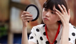 Facebook sao Việt: Ngọc Trinh lại tự hào quá đà về nhan sắc