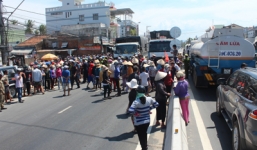 Nạo vét trên vịnh Cam Ranh bị cản trở trái phép