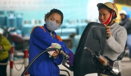 Giá xăng tiếp tục tăng từ 15h hôm nay