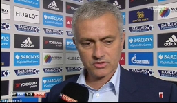 Chelsea thua tan tác, Mourinho vẫn nói cứng