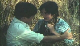 Cảnh nóng 'thiêu đốt màn ảnh' của phim Việt xưa