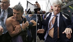 Lãnh đạo hàng không Pháp bị nhân viên xé áo, đuổi đánh