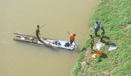 Nam sinh lớp 11 nhảy cầu Đông Kinh tự tử