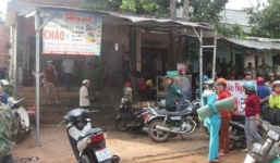 Sức khỏe của hai mẹ con bị chém gục trong quán cháo vịt