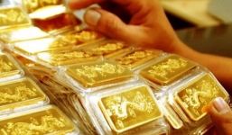Giá vàng hôm nay 7/10: Vàng SJC tiếp tục giảm giá