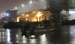 Cô gái lao mình xuống sông Sài Gòn tự tử