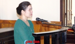 Cô giáo cấp 3 lừa tiền tỷ nhận án 16 năm tù