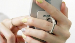 Nhẫn iRing tiện dụng cho người dùng smartphone