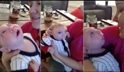 Xúc động khoảnh khắc em bé có nửa hộp sọ nói 'Con yêu mẹ'