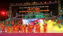 Bắn pháo hoa kỷ niệm 120 năm thành lập tỉnh Bắc Giang