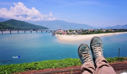 Hành trình xuyên Việt tuyệt đẹp của phượt thủ gây sốt cộng đồng mạng