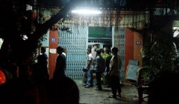 Đổ xăng phóng hỏa tự thiêu tại quán cà phê 2 người tử vong