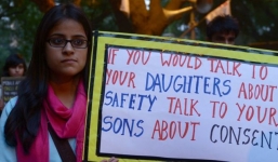 Bé gái 4 tuổi bị cưỡng hiếp gây phẫn nộ