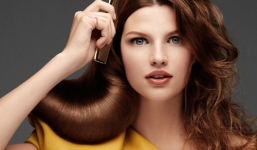 Bí quyết chăm sóc tóc mùa đông đơn giản, hiệu quả