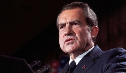 Nixon thừa nhận ném bom Việt Nam năm 1972 là 'vô ích'
