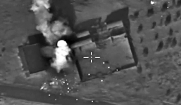 Video: Máy bay Nga đánh bom điểm thuyên chuyển ngoại binh IS