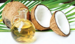 Mẹo chữa môi khô, nứt nẻ mùa lạnh cực đơn giản