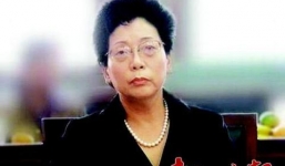 Nữ quan TQ vơ vét 14 tỷ của dân để tu sửa nhan sắc