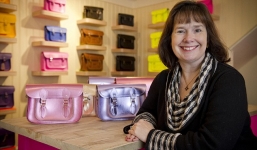 Bà nội trợ kiếm trăm tỷ/năm nhờ ý tưởng 'độc'