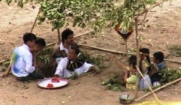 'Bố ơi mình đâu thế 2015' bị chỉ trích vì xúc phạm người tự kỷ