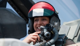 Những bóng hồng lái chiến đấu cơ trên khắp thế giới