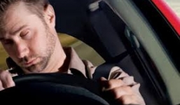 7 cách chống buồn ngủ cực hiệu quả khi lái xe