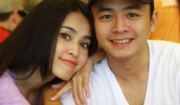 Văn Anh khoe giấy chứng nhận kết hôn với Tú Vi