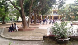 Bắt học sinh súc miệng bằng xà phòng: Chuyên gia giáo dục bức xúc