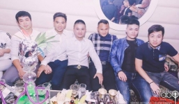 Công Vinh, Công Phượng đi bar sau trận thua Thái Lan khiến NHM 'dậy sóng'