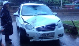 Xế hộp bỏ chạy sau khi đâm gục người đàn ông