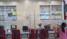 Giáo viên trường quốc tế dọa cắt tóc, cấm học sinh đi vệ sinh?