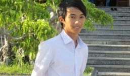 Nam sinh 'rớt' trường lục quân vì gãy tay từ nhỏ đã nhập học trường mới 