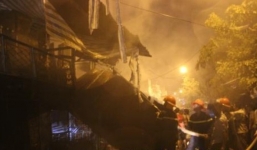 Hỏa hoạn thiêu rụi 4 căn nhà ở Cà Mau