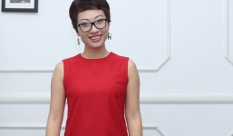 Phan Anh vào bếp làm bánh dịp 20/10