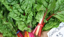 Cải cầu vồng, súp lơ baby “hút hồn” bà nội trợ Hà thành