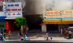 Clip: Cháy lớn khiến 2 mẹ con tử vong ở TP.HCM