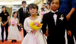 Đám cưới đặc biệt của 40 cặp đôi ở Sài Gòn gây xúc động