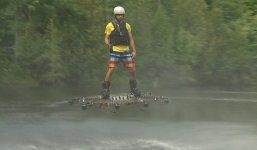 Tự chế ván trượt bay chở người bay được 276m