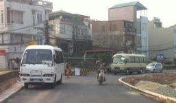 Hà Nội: Nam thanh niên nhảy cầu Long Biên tự tử rồi chới với kêu cứu