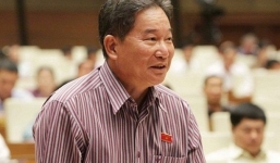 Dê cho người nghèo 'lạc' vào nhà bí thư 'ra' Quốc hội