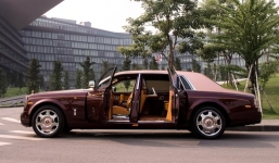 Cận cảnh xe hơi đắt nhất Việt Nam - Rolls-Royce Phantom 51 tỷ đồng