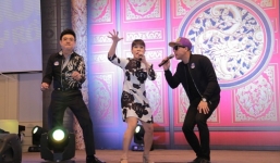 Trấn Thành, Việt Hương phấn khích, nhảy tưng bừng