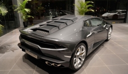 Siêu xe Lamborghini giảm 11 tỷ vì không ai mua